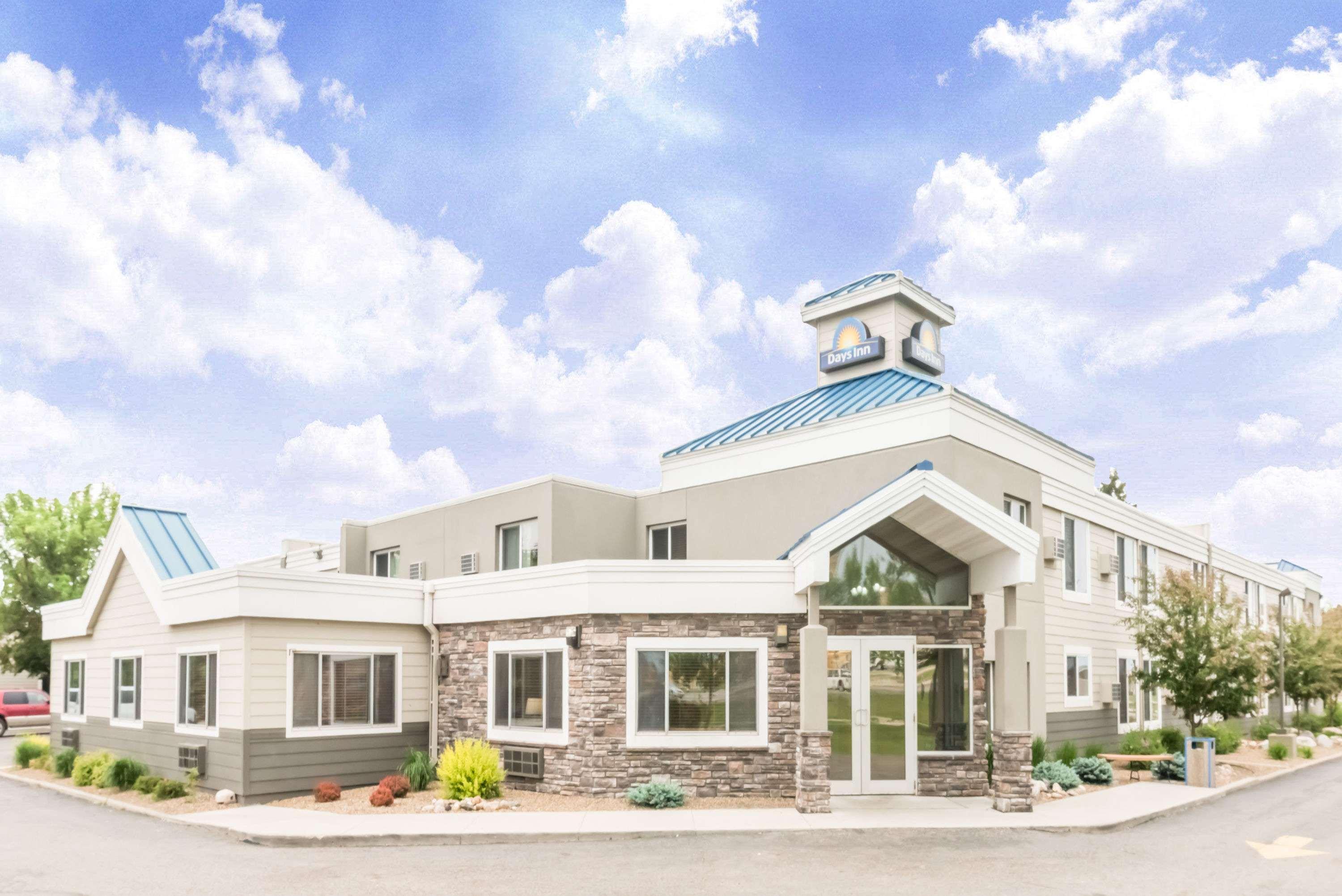 Days Inn By Wyndham Bismarck Exterior foto