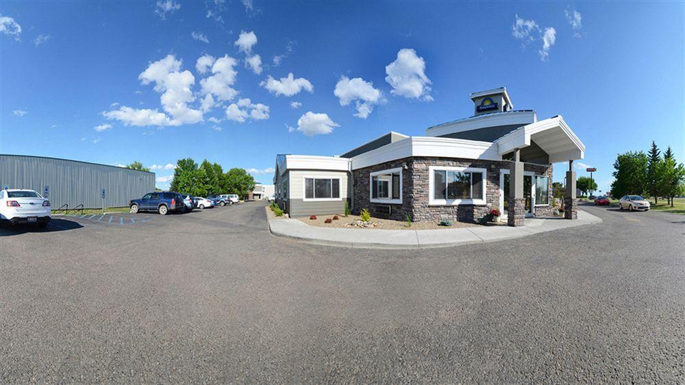Days Inn By Wyndham Bismarck Exterior foto