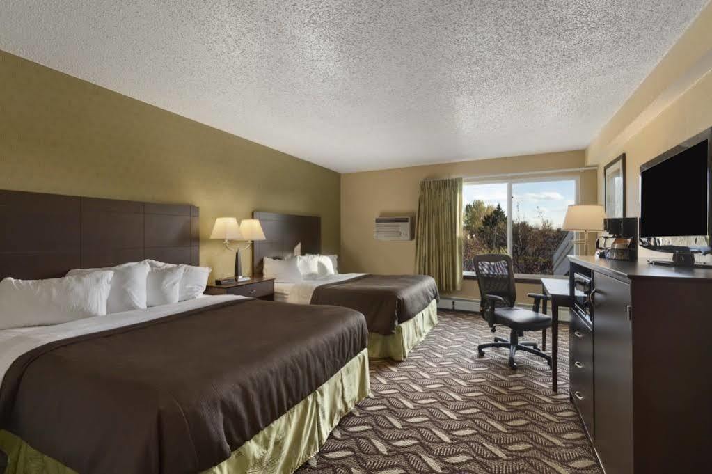 Days Inn By Wyndham Bismarck Exterior foto